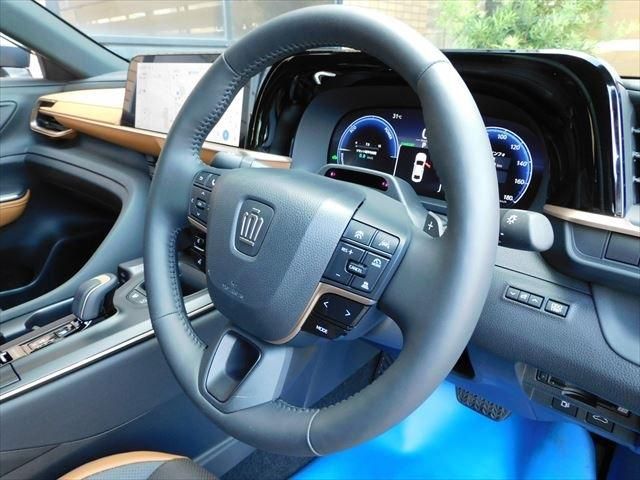 Toyota CROWN 2022-11 6635-23