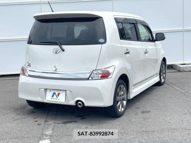 Toyota BB 2014-05 352153-12