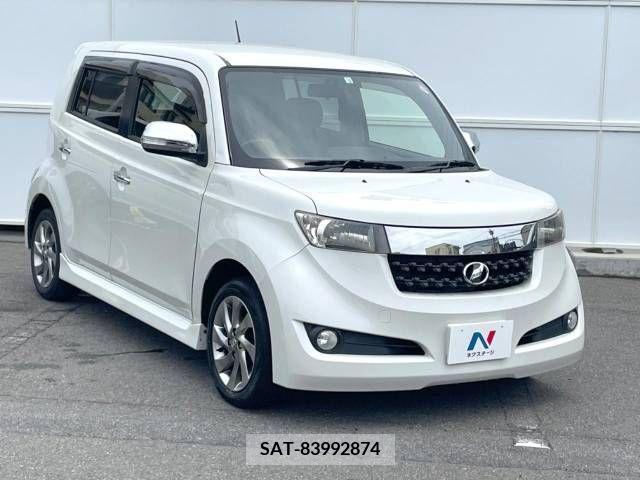 Toyota BB 2014-05 352153-11