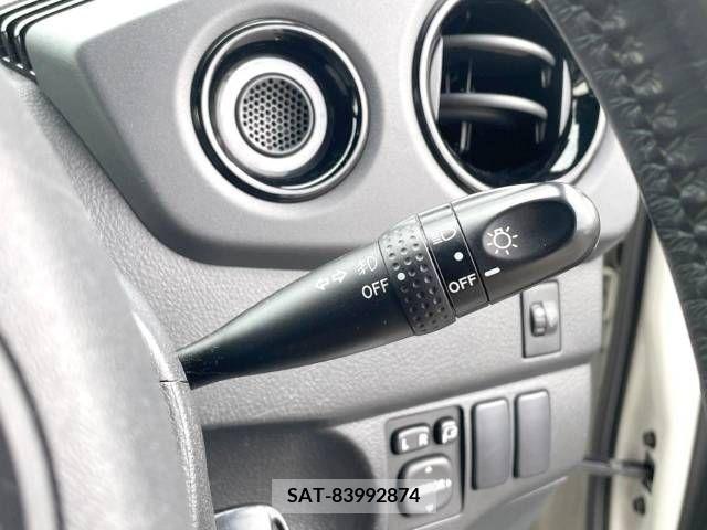 Toyota BB 2014-05 352153-19