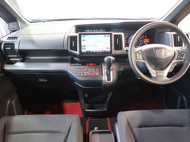 Honda e 2015-03 27255-1