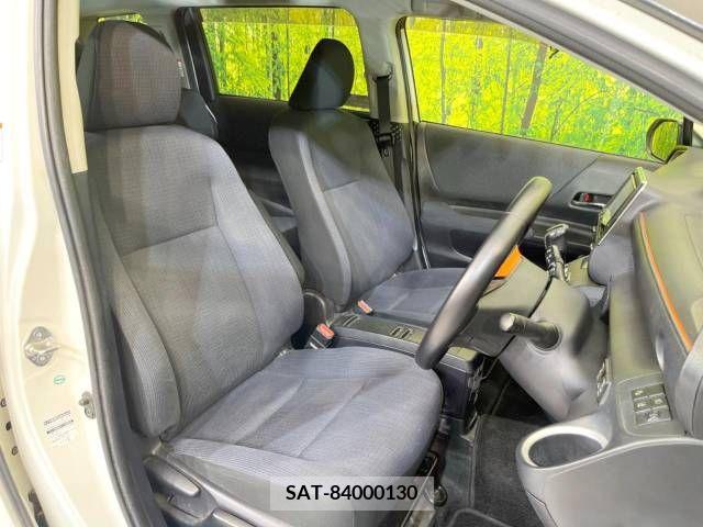 Toyota SIENTA 2016-03 342815-8