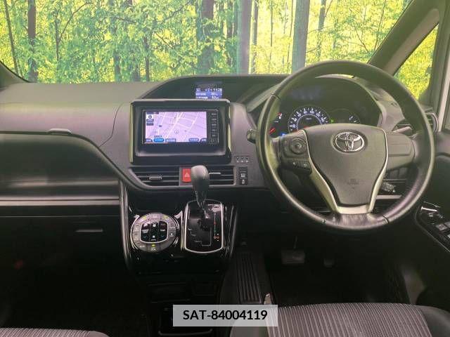 Toyota NOAH 2017-07 341566-1