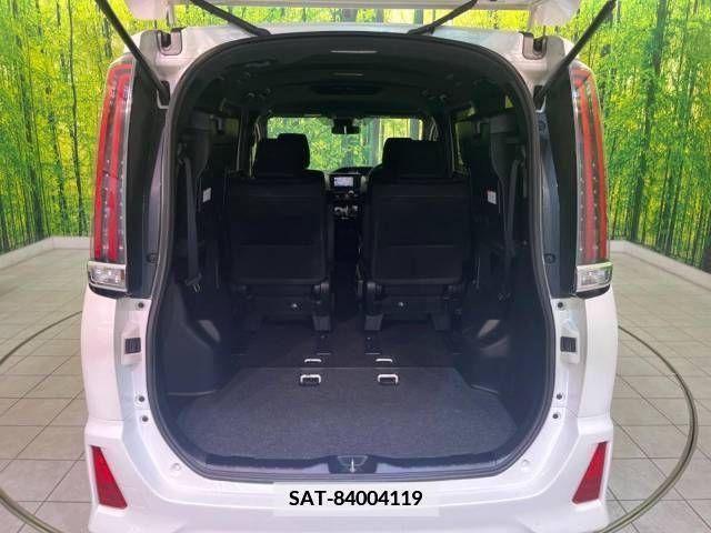 Toyota NOAH 2017-07 341566-10
