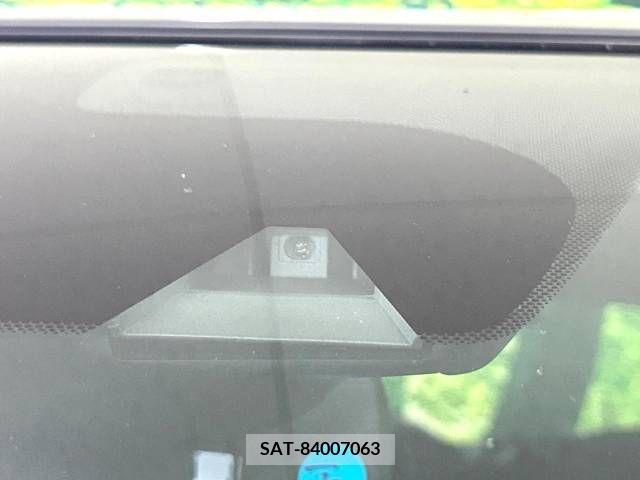 Nissan NOTE 2016-03 325477-2