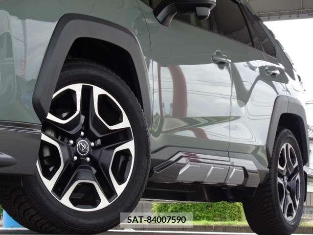 Toyota RAV4 2019-07 282921-17