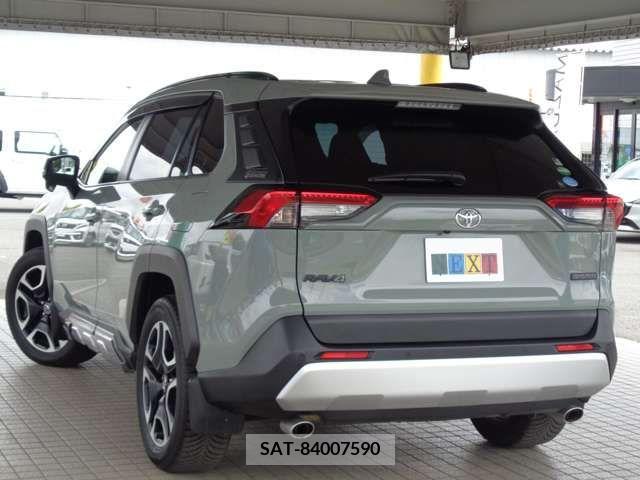 Toyota RAV4 2019-07 282921-10