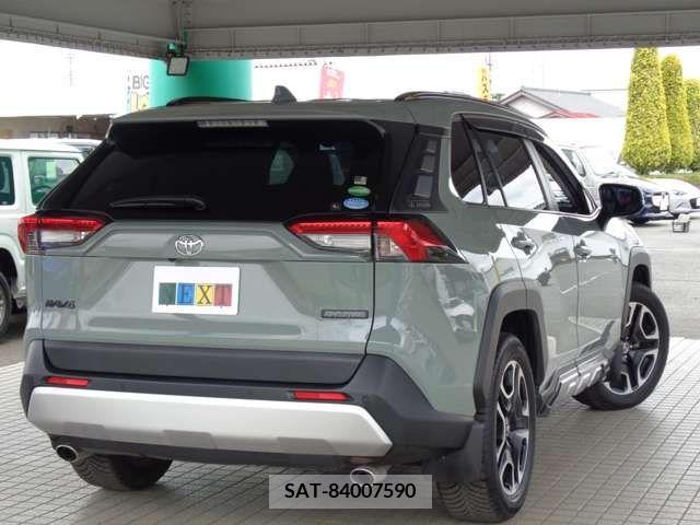 Toyota RAV4 2019-07 282921-9