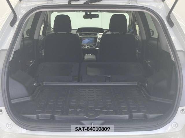 Toyota PRIUS ALPHA 2017-02 322186-11