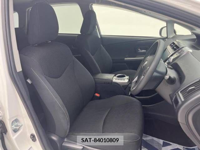 Toyota PRIUS ALPHA 2017-02 322186-8
