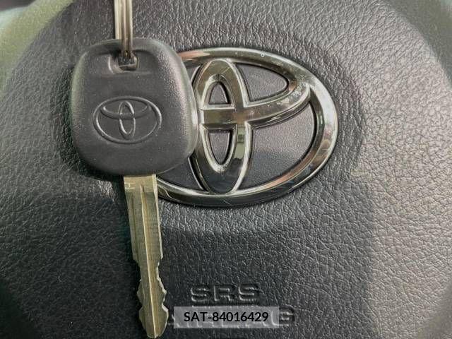 Toyota VITZ 2017-10 370154-6