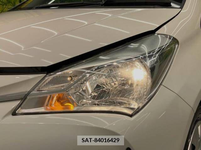 Toyota VITZ 2017-10 370154-12