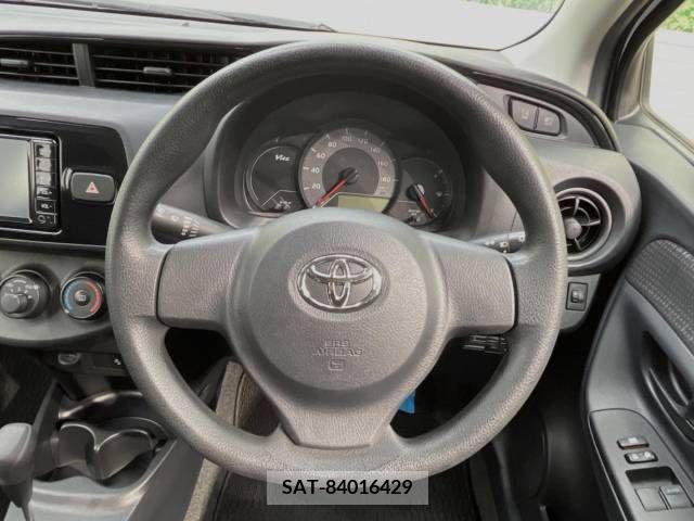 Toyota VITZ 2017-10 370154-11