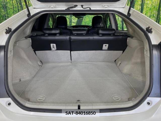 Toyota PRIUS 2011-05 282326-13