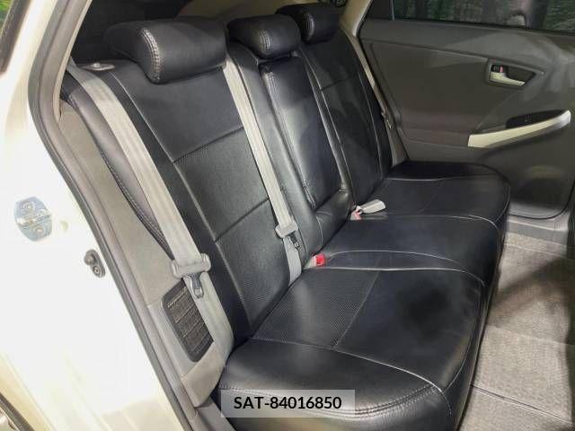 Toyota PRIUS 2011-05 282326-12