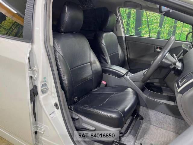 Toyota PRIUS 2011-05 282326-11