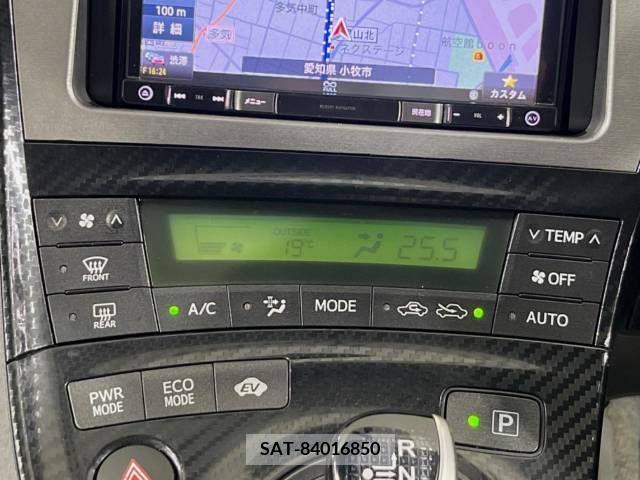 Toyota PRIUS 2011-05 282326-5