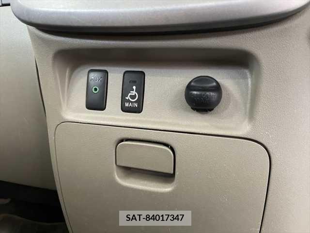 Daihatsu TANTO 2012-06 369279-18