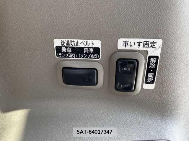 Daihatsu TANTO 2012-06 369279-6