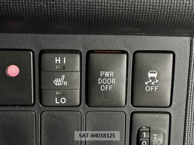 Toyota SPADE 2015-07 385216-4