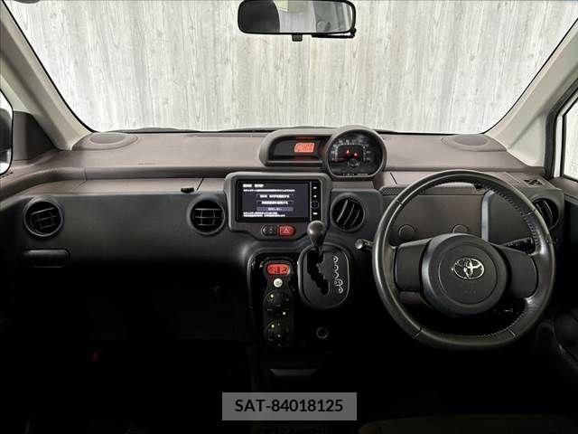 Toyota SPADE 2015-07 385216-1