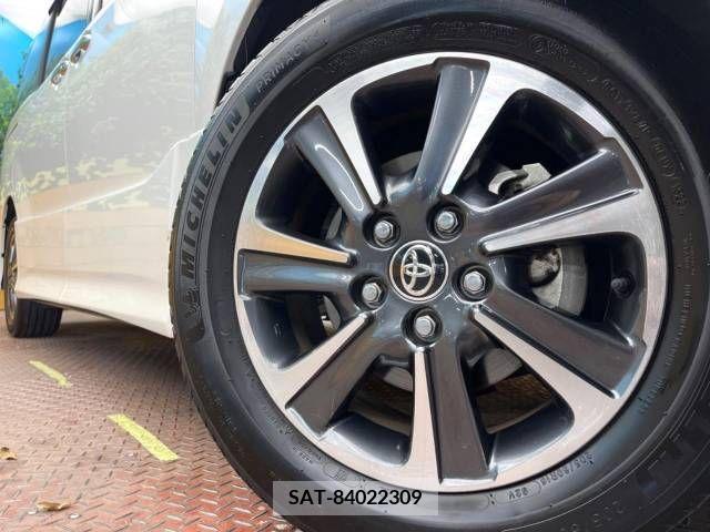 Toyota VOXY 2019-02 321607-13
