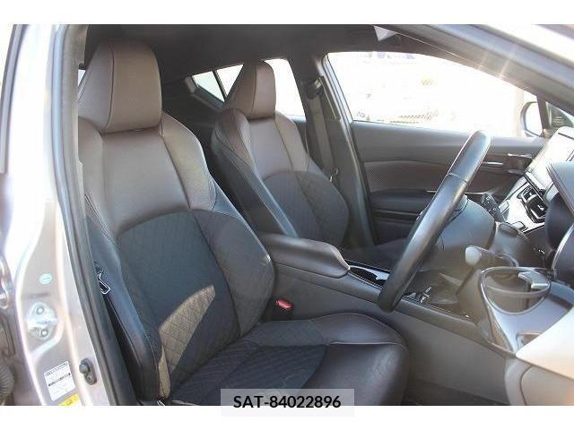 Toyota C-HR 2017-01 221592-14