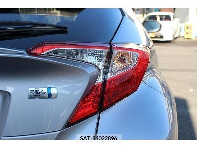 Toyota C-HR 2017-01 221592-12