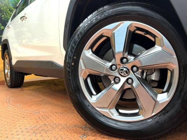 Toyota RAV4 2021-08 6659-13
