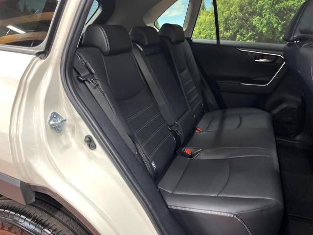 Toyota RAV4 2021-08 6659-9