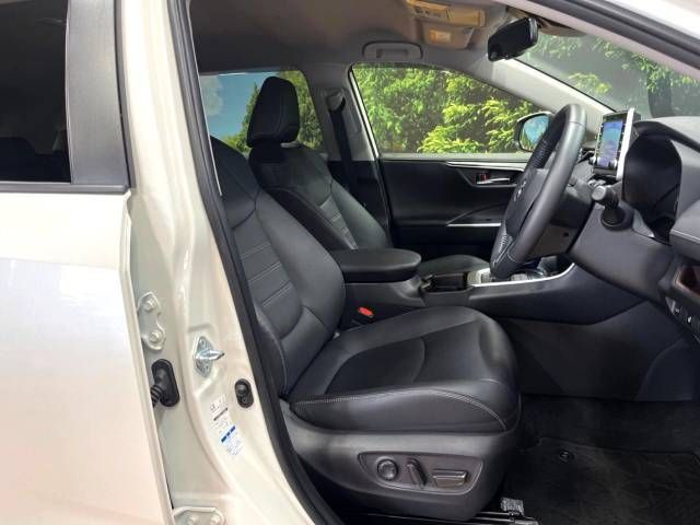 Toyota RAV4 2021-08 6659-8