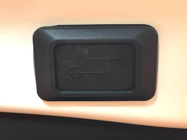 Toyota RAV4 2021-08 6659-7