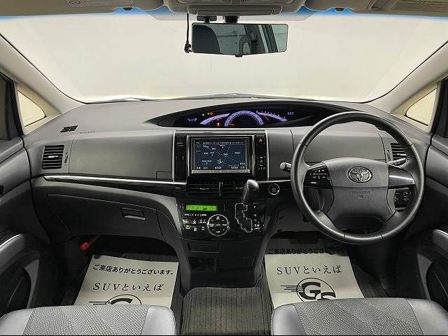 Toyota ESTIMA 2013-08 181745-1