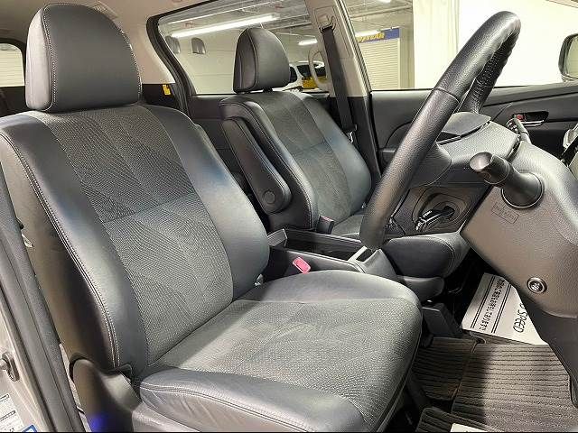 Toyota ESTIMA 2013-08 181745-7
