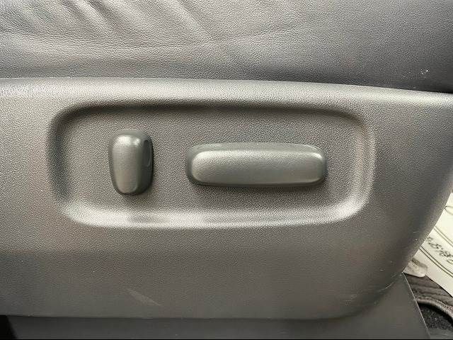 Toyota ESTIMA 2013-08 181745-6