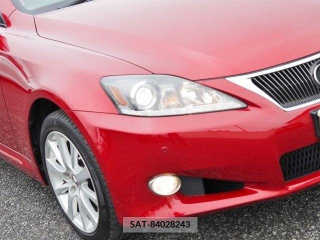 Lexus IS 2013-08 304429-8