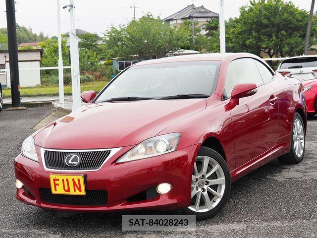 Lexus IS 2013-08 304429-1