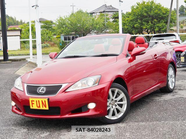Lexus IS 2013-08 304429-0