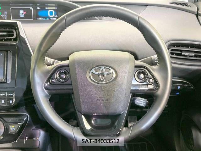 Toyota PRIUS 2020-04 241189-13