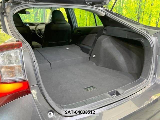 Toyota PRIUS 2020-04 241189-10