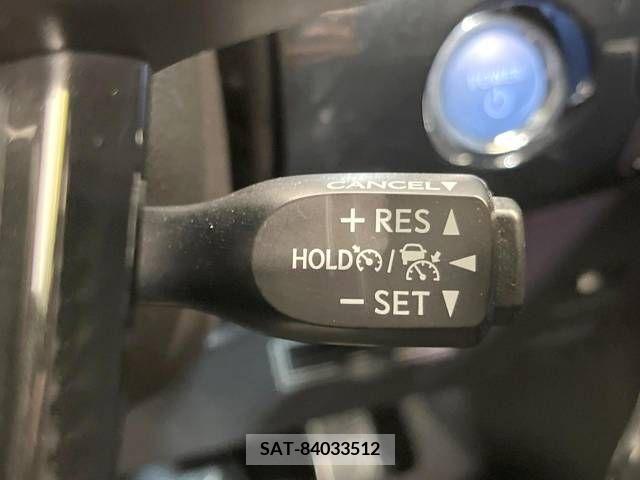 Toyota PRIUS 2020-04 241189-5