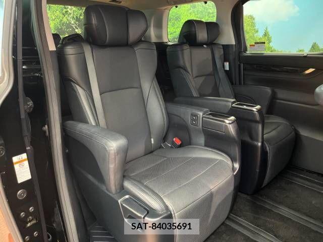Toyota ALPHARD 2018-11 346766-12