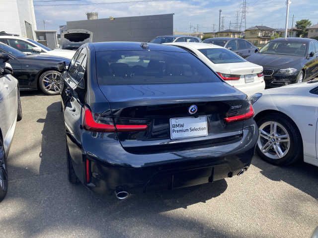 Bmw 3 SERIES 2022-12 23754-2