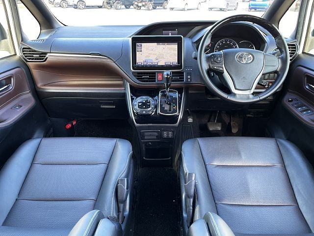Toyota ESQUIRE 2015-10 187900-1