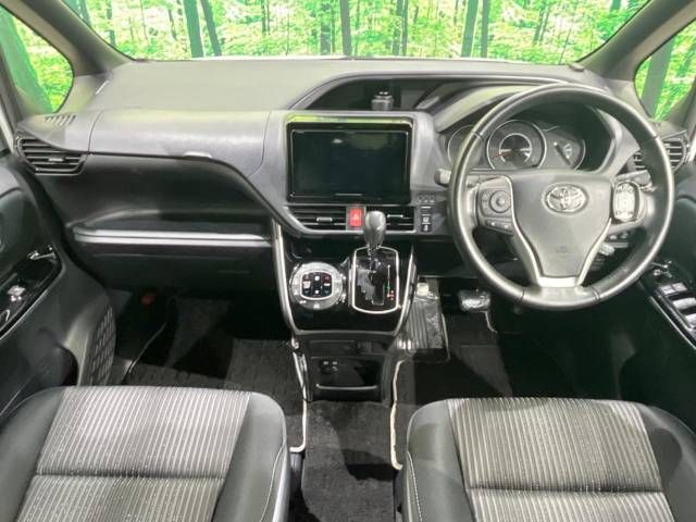 Toyota VOXY 2019-02 23743-1
