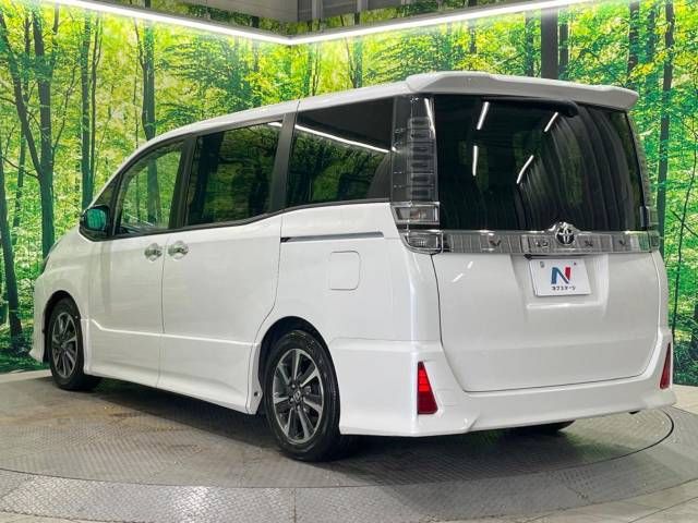 Toyota VOXY 2019-02 23743-17
