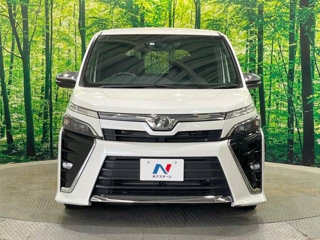 Toyota VOXY 2019-02 23743-14