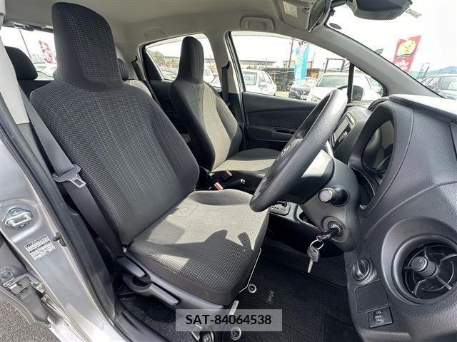 Toyota VITZ 2018-01 209651-12