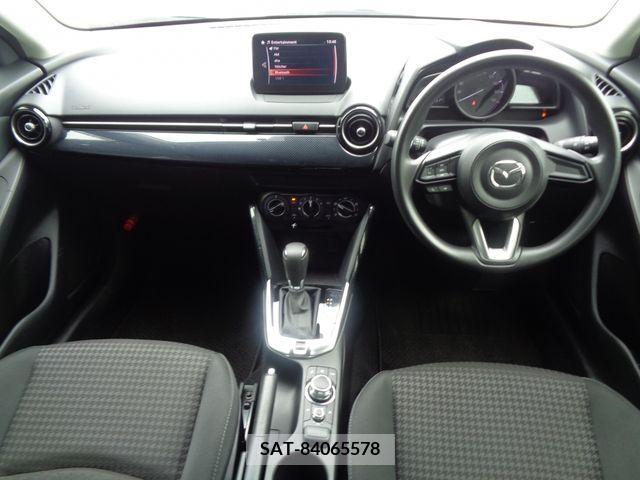 Mazda DEMIO 2018-02 396402-1