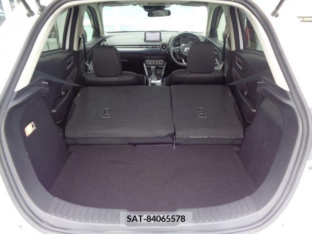 Mazda DEMIO 2018-02 396402-28